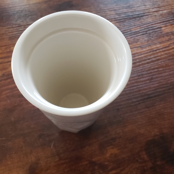 STARBUCKS White Mermaid Embossed Faceted Ceramic Travel Mug Tumbler 10 oz 2013 - Picture 2 of 4